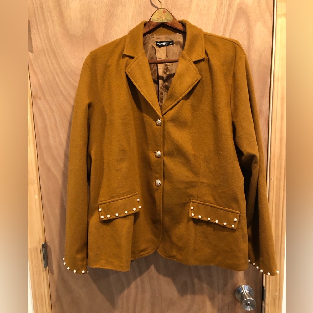 Beautiful blazer with bead details